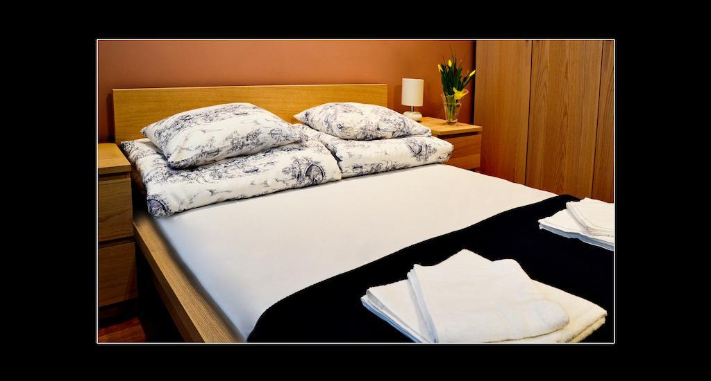 777 Apartaments Krakkó Szoba fotó