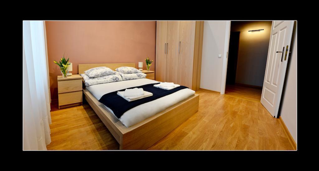777 Apartaments Krakkó Szoba fotó