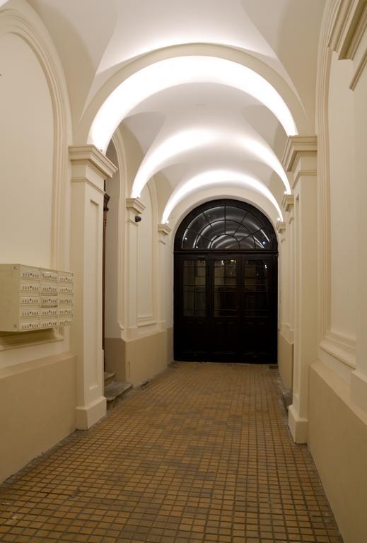 777 Apartaments Krakkó Kültér fotó